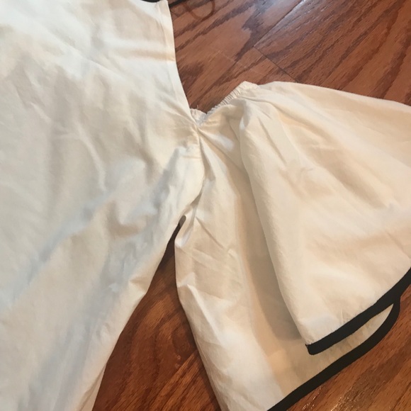 Gorgeous blouse - Picture 2 of 5